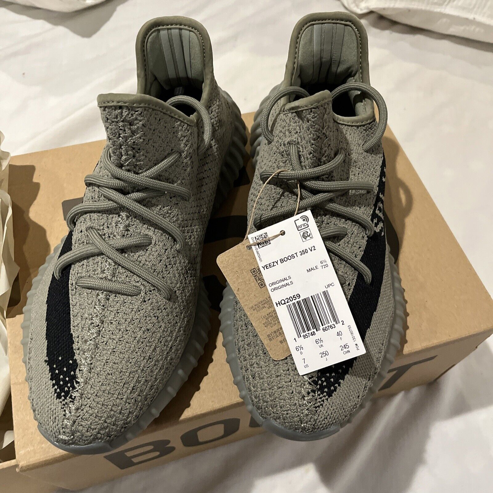AH Adidas Yeezy Boost 350 V2 Granite review Kindle 01