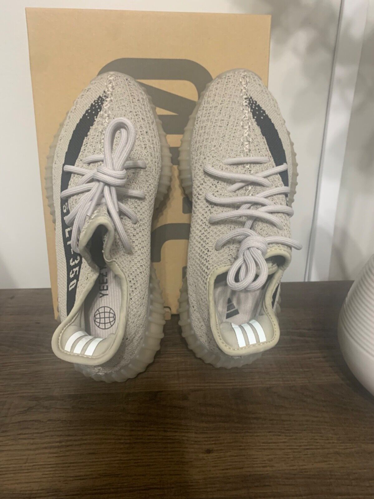 AH Adidas Yeezy Boost 350 V2 Slate review Dadly Bertrand 02