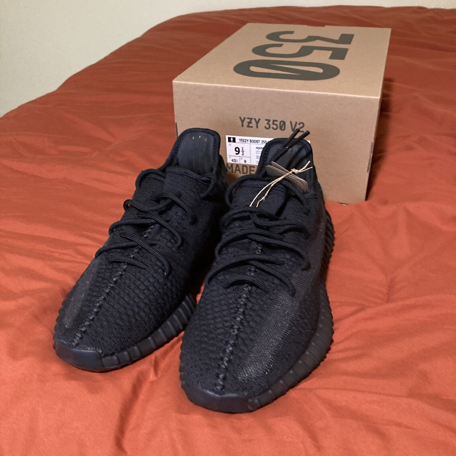AH Adidas Yeezy Boost 350 V2 'Onyx' review Yaya 02
