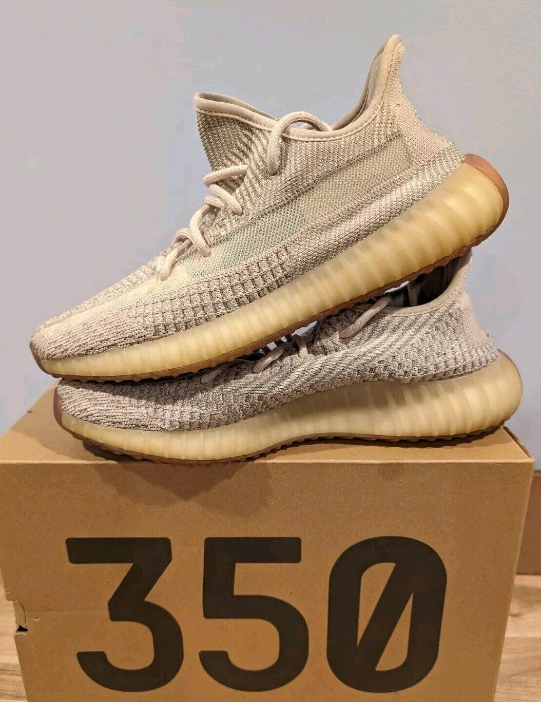 HK Adidas Yeezy Boost 350 V2 "Citrin"  review Melvin 01