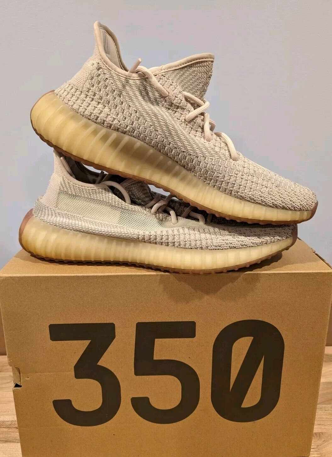 HK Adidas Yeezy Boost 350 V2 "Citrin"  review Melvin 02