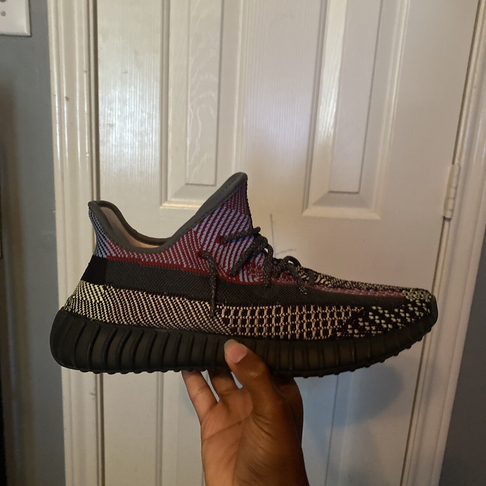 HK Adidas Yeezy Boost 350 V2 “Yecheil Reflective review Yurizan 01