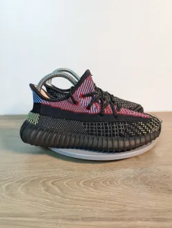HK Adidas Yeezy Boost 350 V2 “Yecheil Reflective review Luis Amado 03