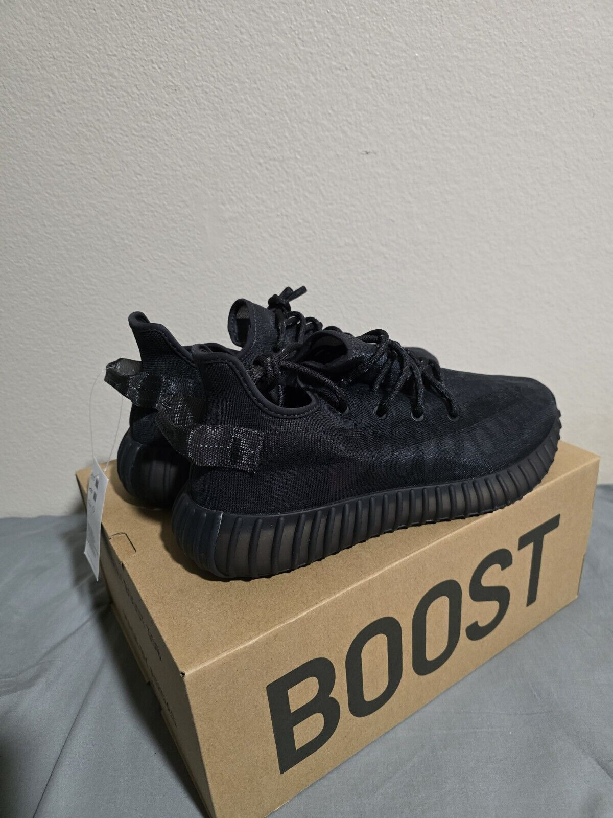 AH Adidas Yeezy Boost 350 V2 Mono Cinder review Brandon Fleshman 01