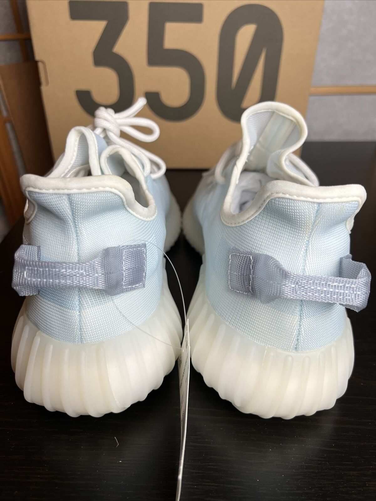 AH Adidas Yeezy Boost 350 V2 Mono Ice review Makda 03