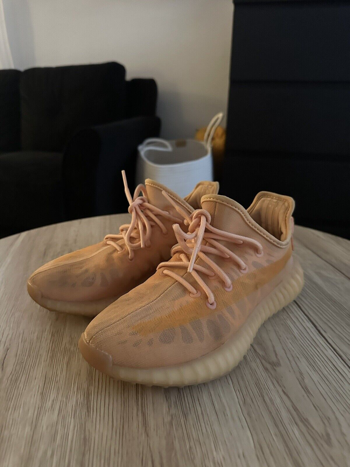 AH Adidas Yeezy Boost 350 V2 review Angel Sefiani 01