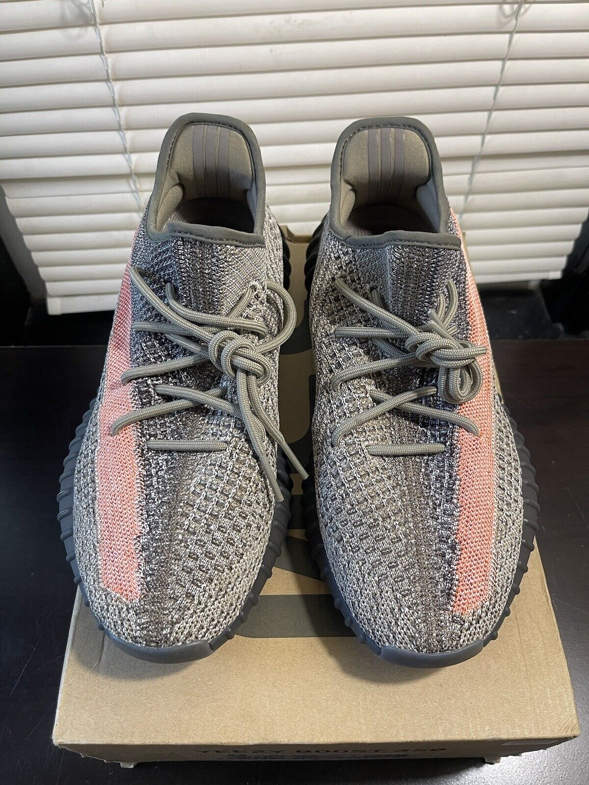 AH Adidas Yeezy Boost 350 V2 “Ash Stone” review Juan Hernandez 02