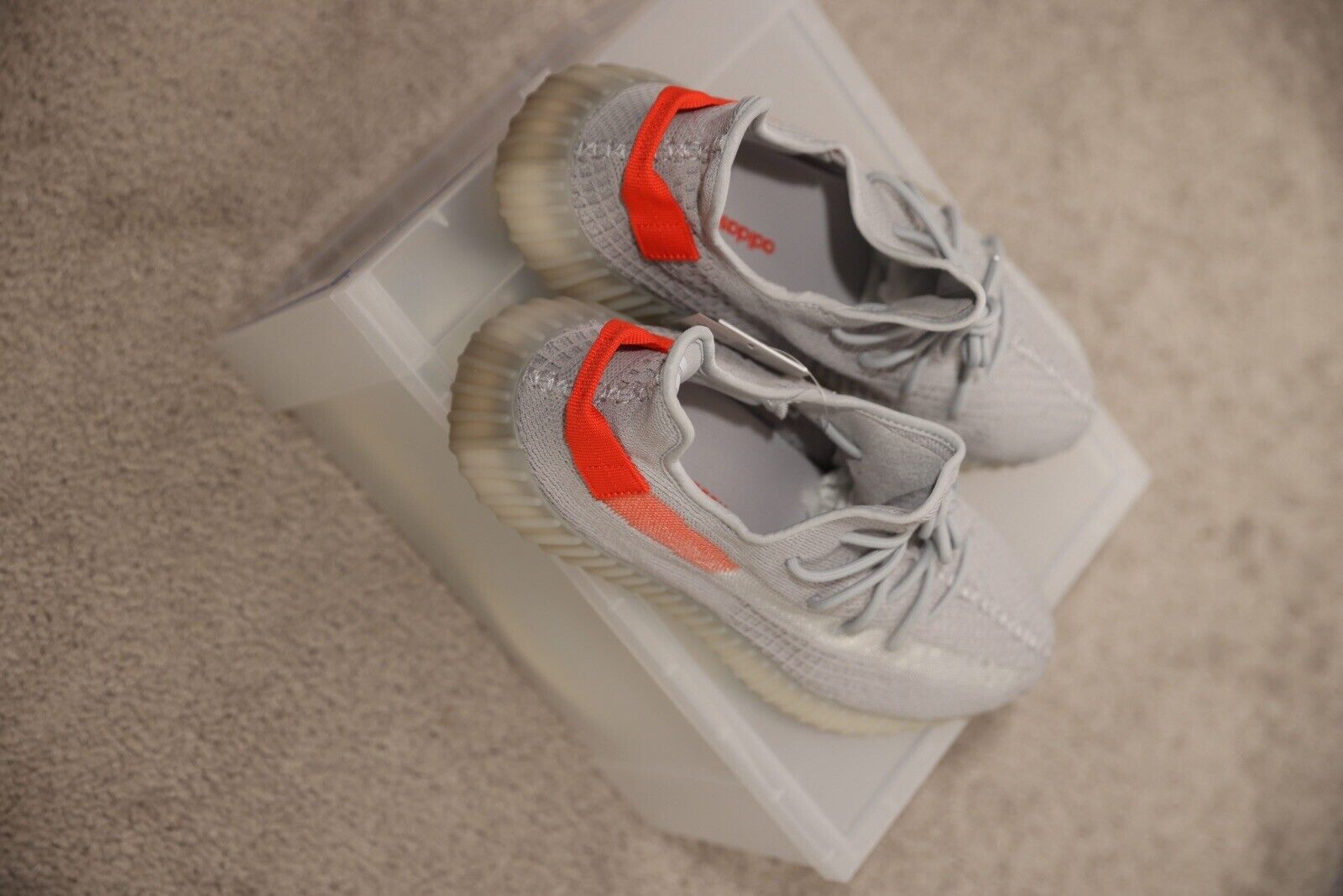 HK Adidas Yeezy Boost 350 V2 “Tail Light” review Sin Lerma