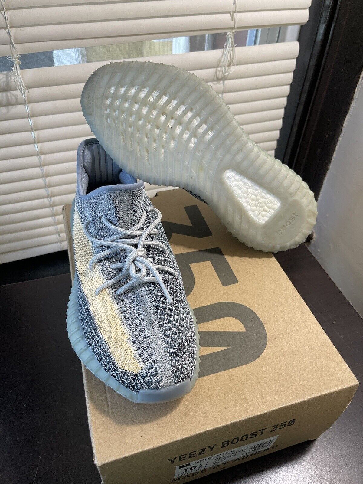 AH Adidas Yeezy Boost 350 V2 “Ash Blue” review Ruben Ramirez 01