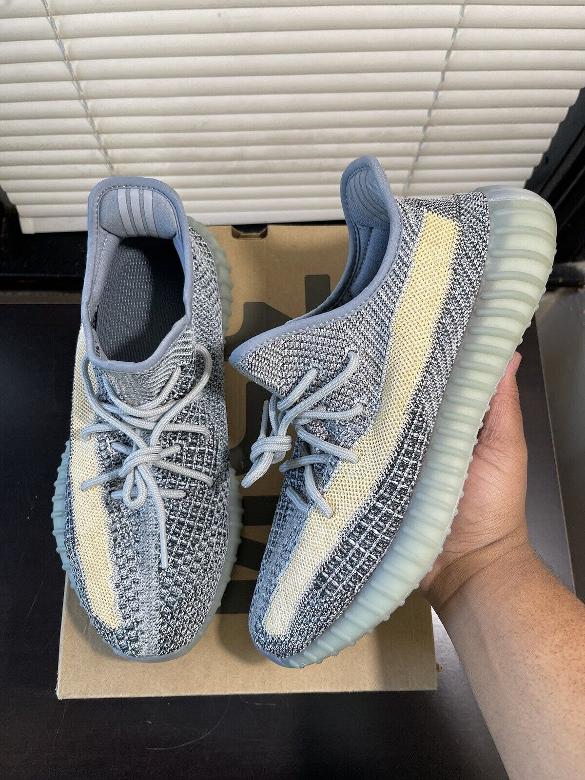 AH Adidas Yeezy Boost 350 V2 “Ash Blue” review Ruben Ramirez 03
