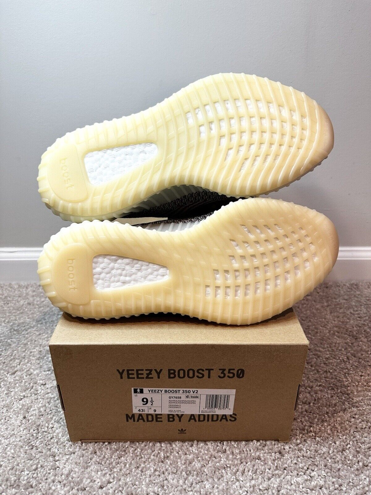 AH Adidas Yeezy Boost 350 V2 “Ashpea” review Angel Melendez 01