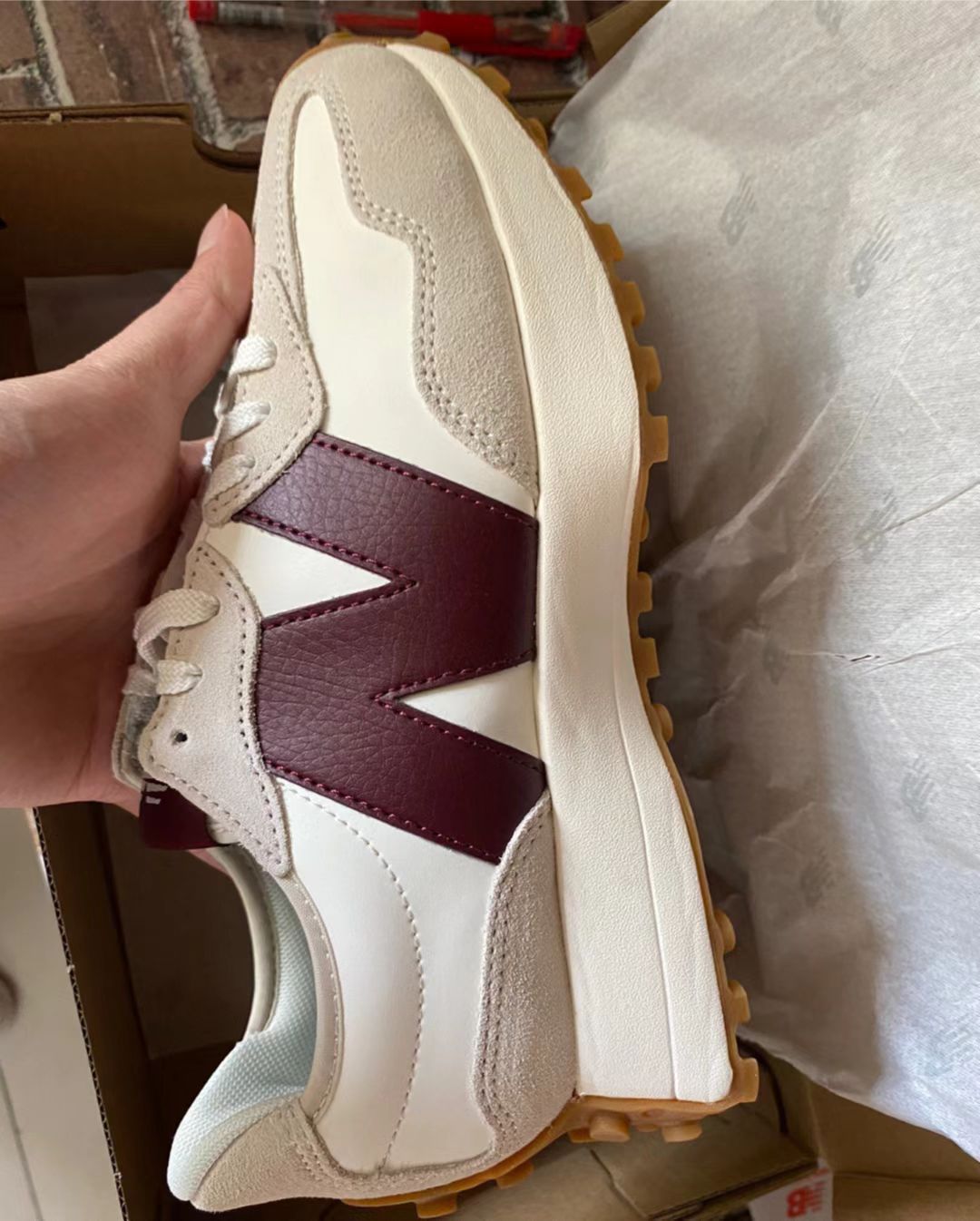 New Balance 327 White Dark Red review Cliente 01