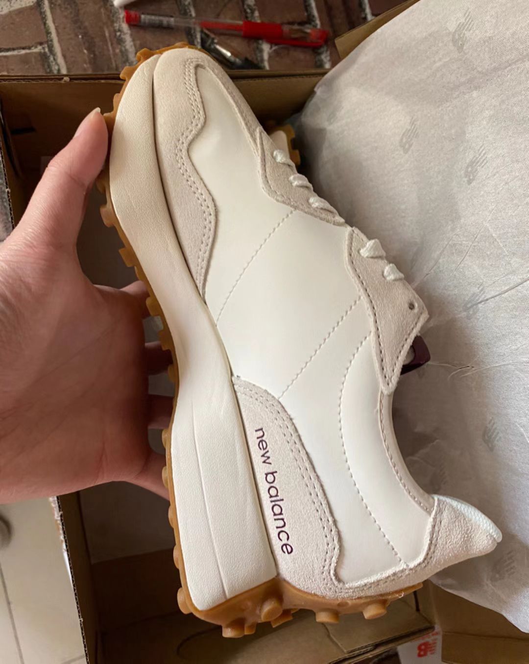 New Balance 327 White Dark Red review Cliente 02