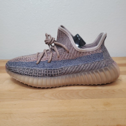 HK Adidas Yeezy Boost 350 V2 “YECHER” review Charles Graham 02
