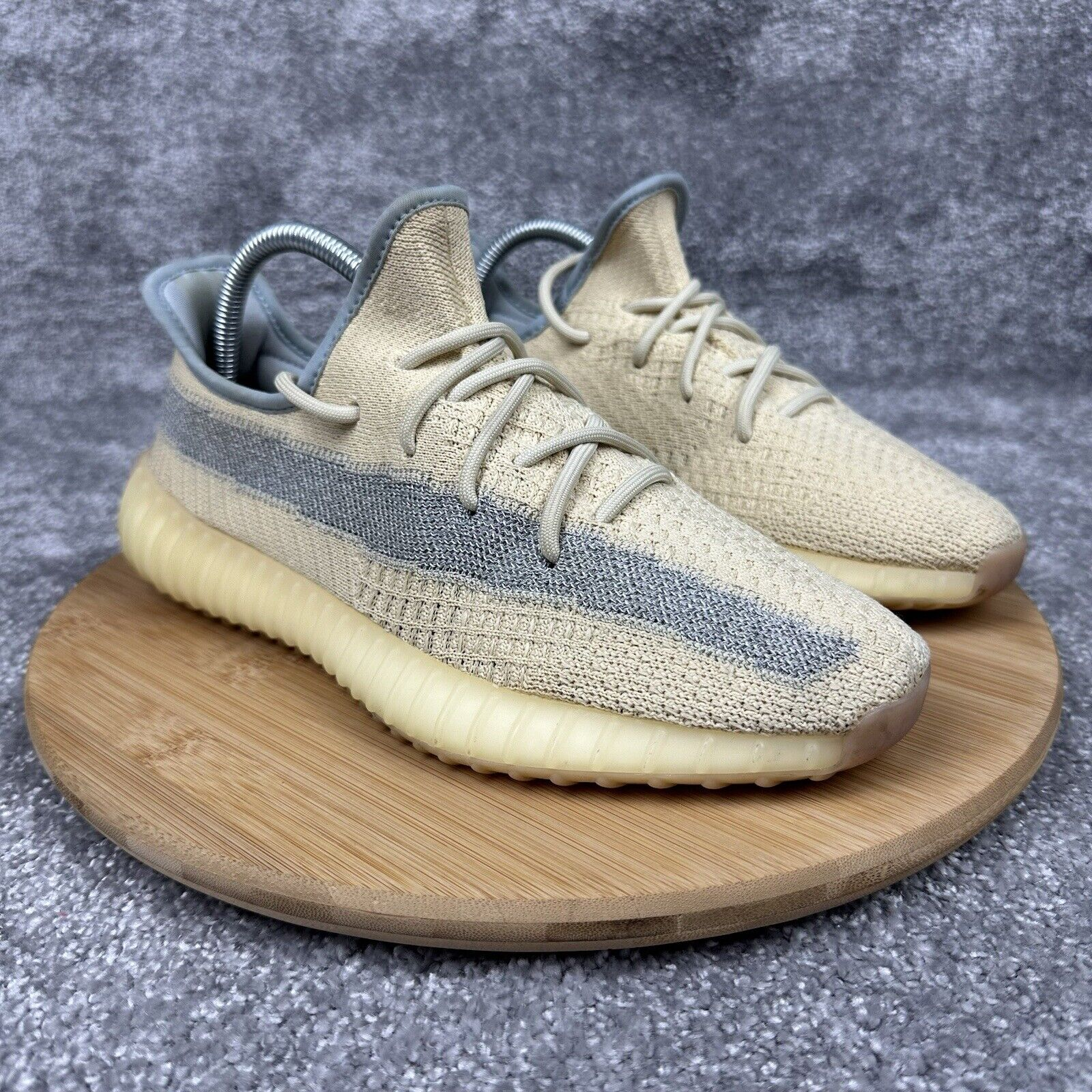 AH Adidas Yeezy Boost 350 V2 “Linen review Ruben Ramirez 01