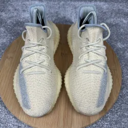 AH Adidas Yeezy Boost 350 V2 “Linen review Ruben Ramirez 02