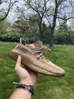 HK Adidas Yeezy Boost 350 V2 “Earth” review Pamela Escobar