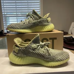 AH Adidas Yeezy Boost 350 V2 Yeezreel Real Boost review Francisco Cordero 02
