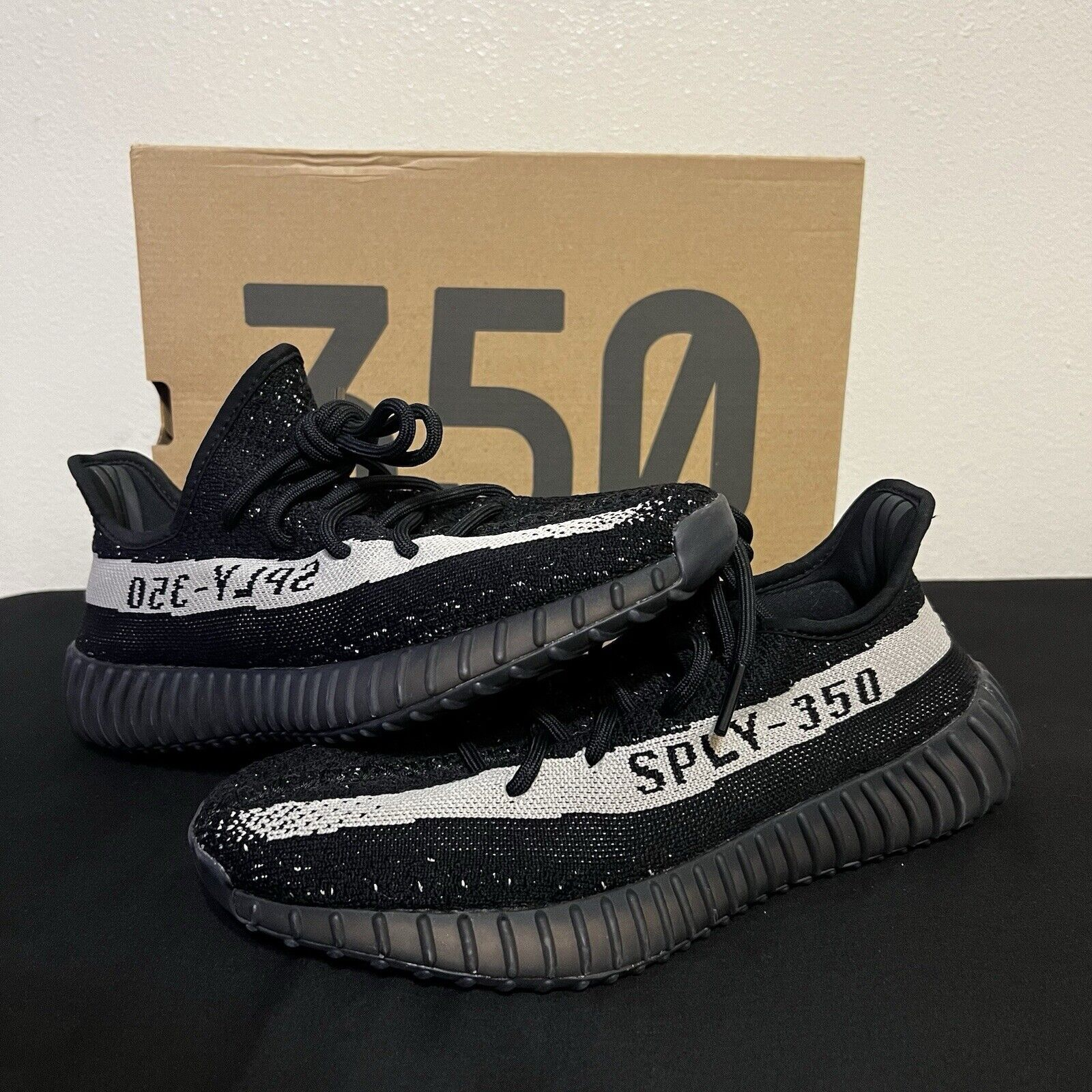 HK Adidas Yeezy Boost 350 V2 Black White review Sara R 01