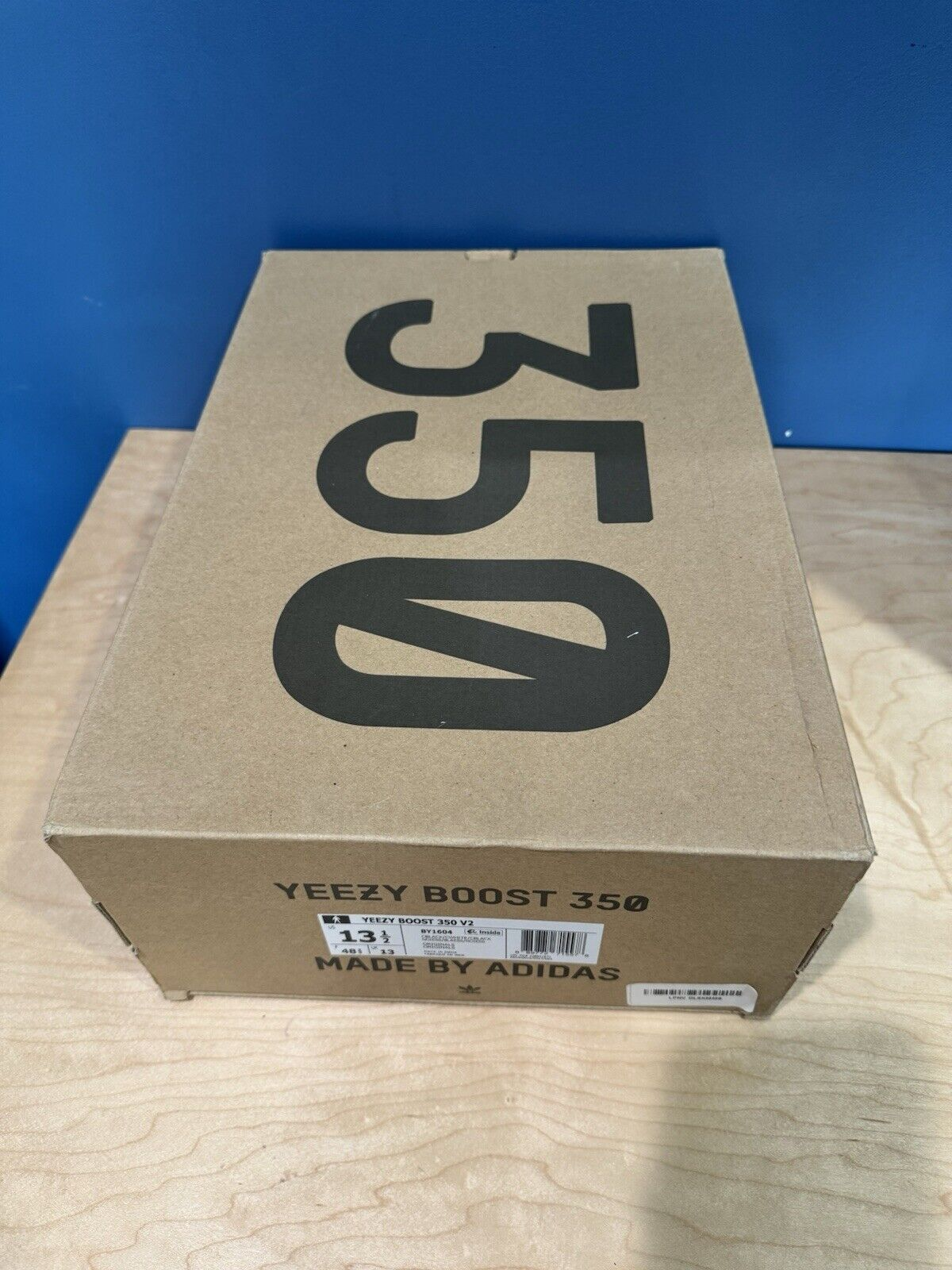 HK Adidas Yeezy Boost 350 V2 Black White review THE GENERAL 02