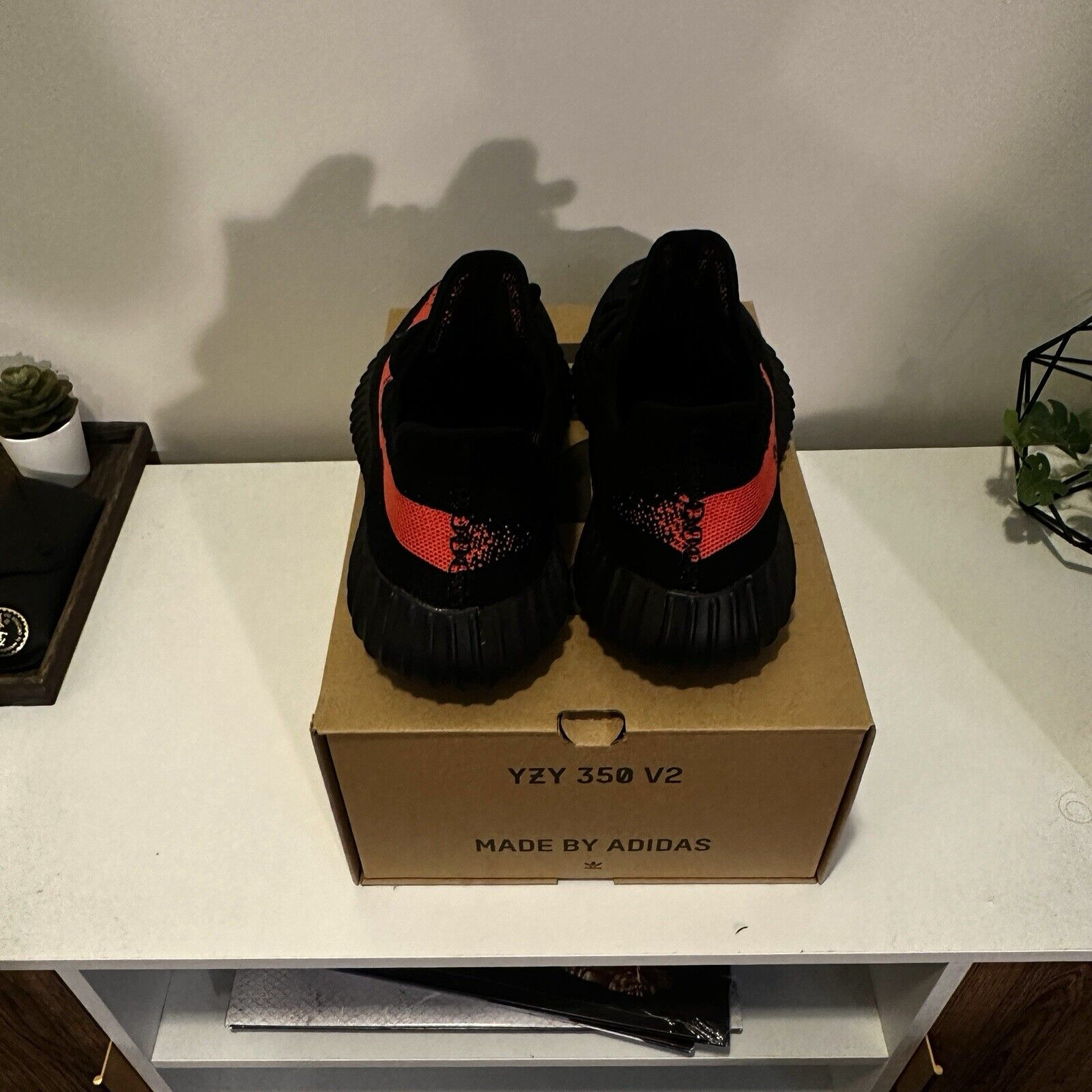 HK Adidas Yeezy Boost 350 V2 “Core Black Red” review Gigi 02
