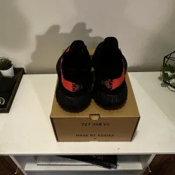 HK Adidas Yeezy Boost 350 V2 “Core Black Red” review Gigi 02