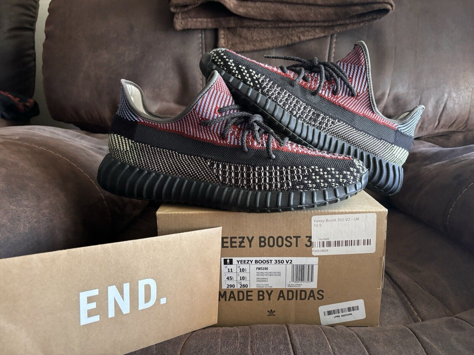 AH Adidas Yeezy Boost 350 V2 Yecheil Real Boost review Dan 02