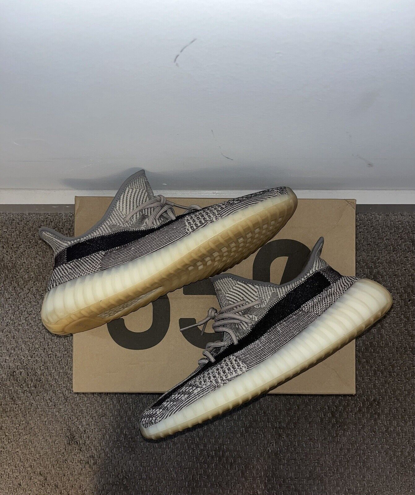 HK Adidas Yeezy Boost 350 V2 “Zyon”Real Boost review Monika 01