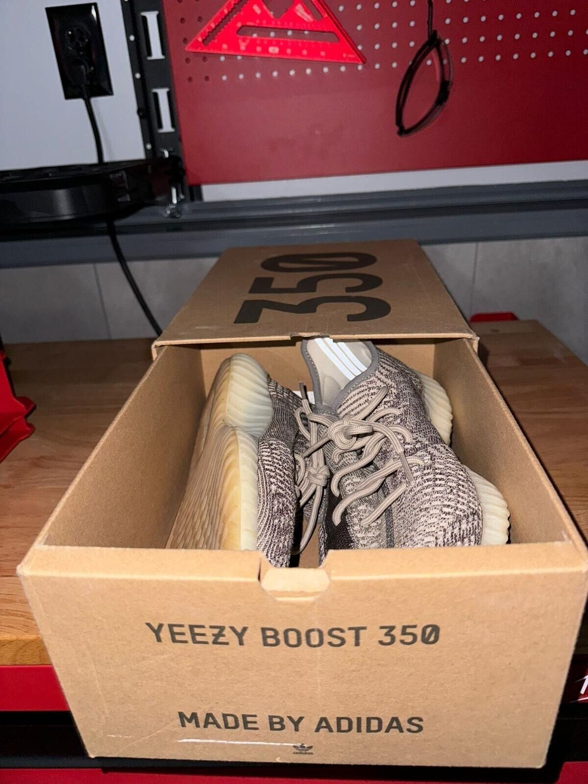 HK Adidas Yeezy Boost 350 V2 “Zyon”Real Boost review Alicia david 02