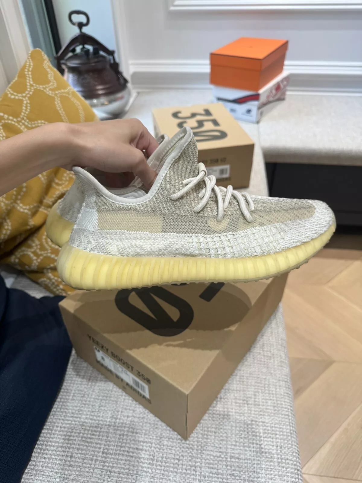 HK Adidas Yeezy Boost 350 V2 Abez review Perez 02