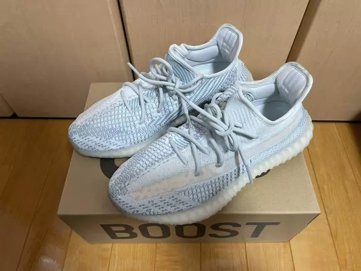 AH Adidas Yeezy 350 Boost V2 "Cloud White"  review Nicole Sweet’s