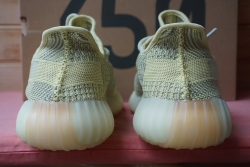 AH Adidas Yeezy 350 Boost V2 "Antlia" review Roberto Falu 01