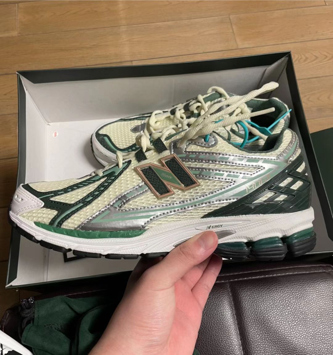 NEW BALANCE White Green review ice