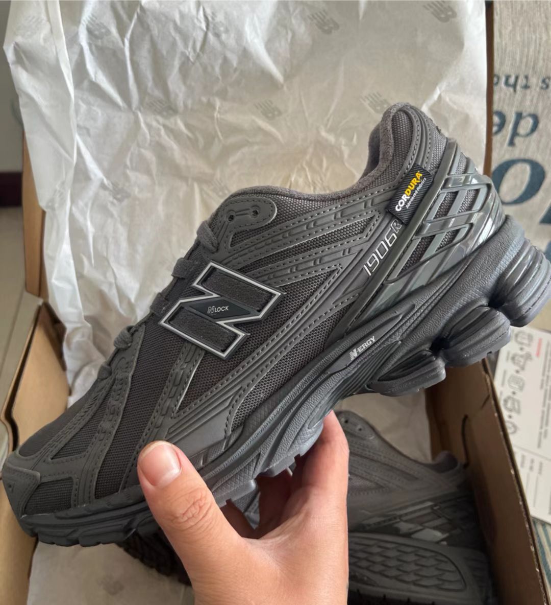 NEW BALANCE Dark Grey review heylady43 01