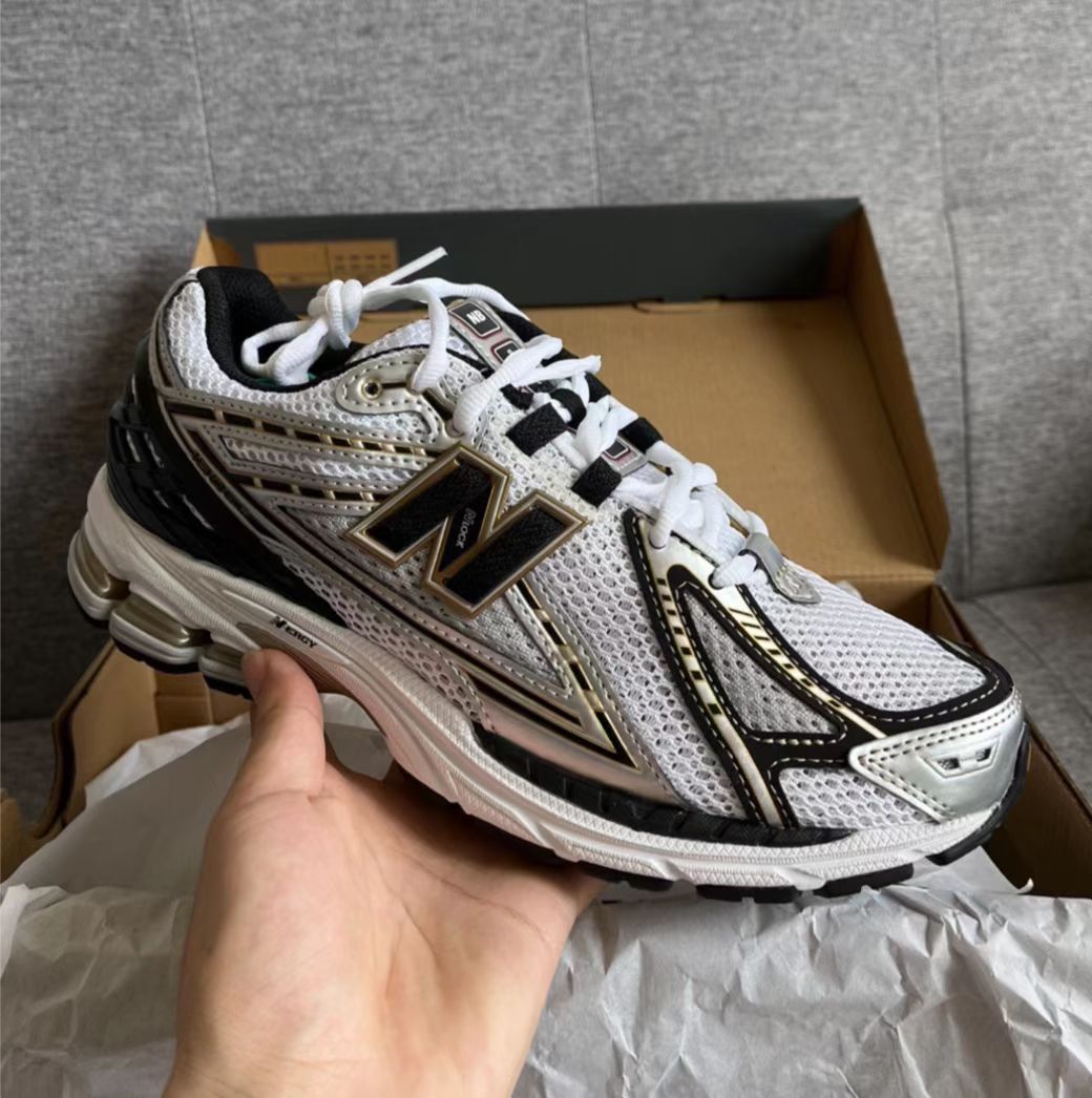 NEW BALANCE White Silver review Nancy