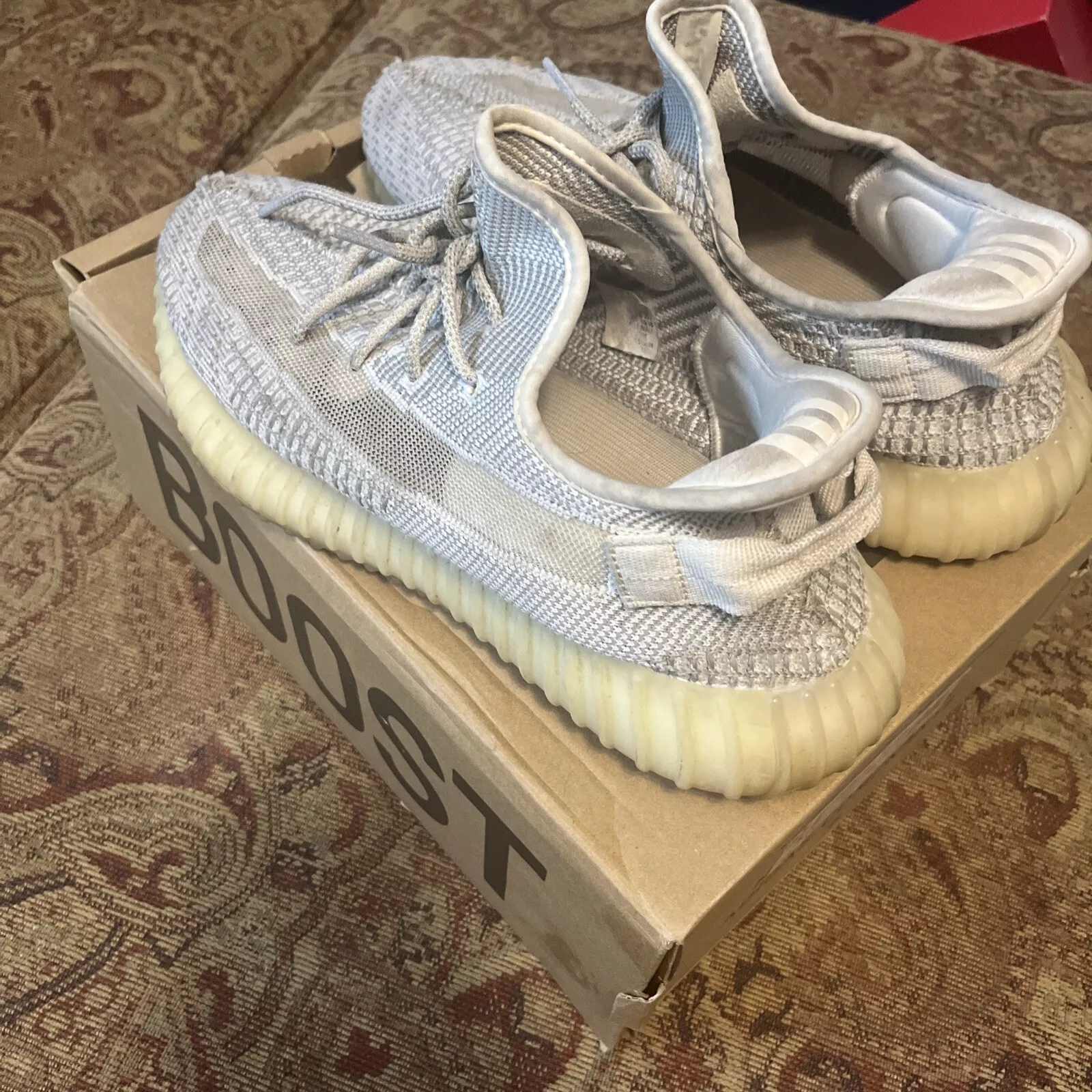 HK Adidas Yeezy Boost 350 V2 Static review Deano morris 02