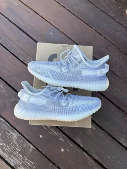 HK Adidas Yeezy Boost 350 V2 Static review Shay 02