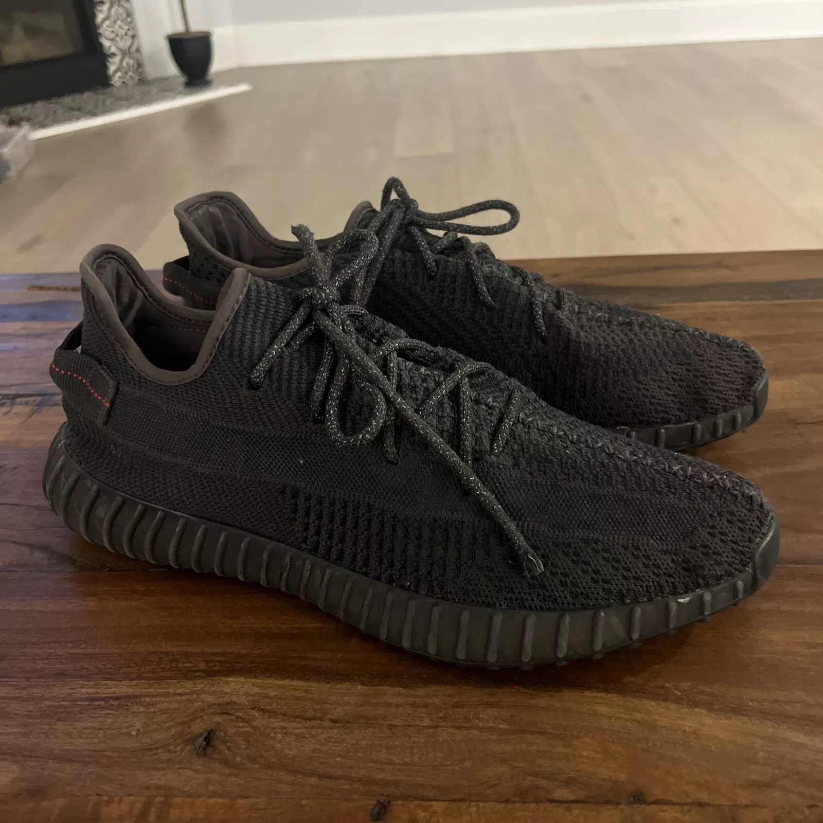 HK Adidas Yeezy Boost 350 V2 Black review Rene Sandoval 01