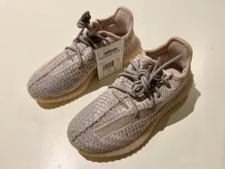 AH Adidas Yeezy 350 Boost V2 "Synth" review DUDE 02