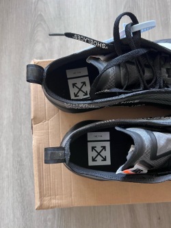 Off-White x Nike Air Max 97“All Black” review Grace 01