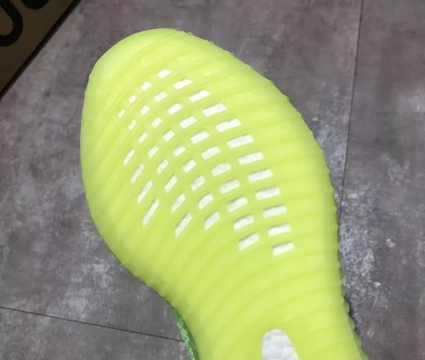 AH Yeezy Boost 350 V2 "Glow In The Dark"  review Spencer Brown 03