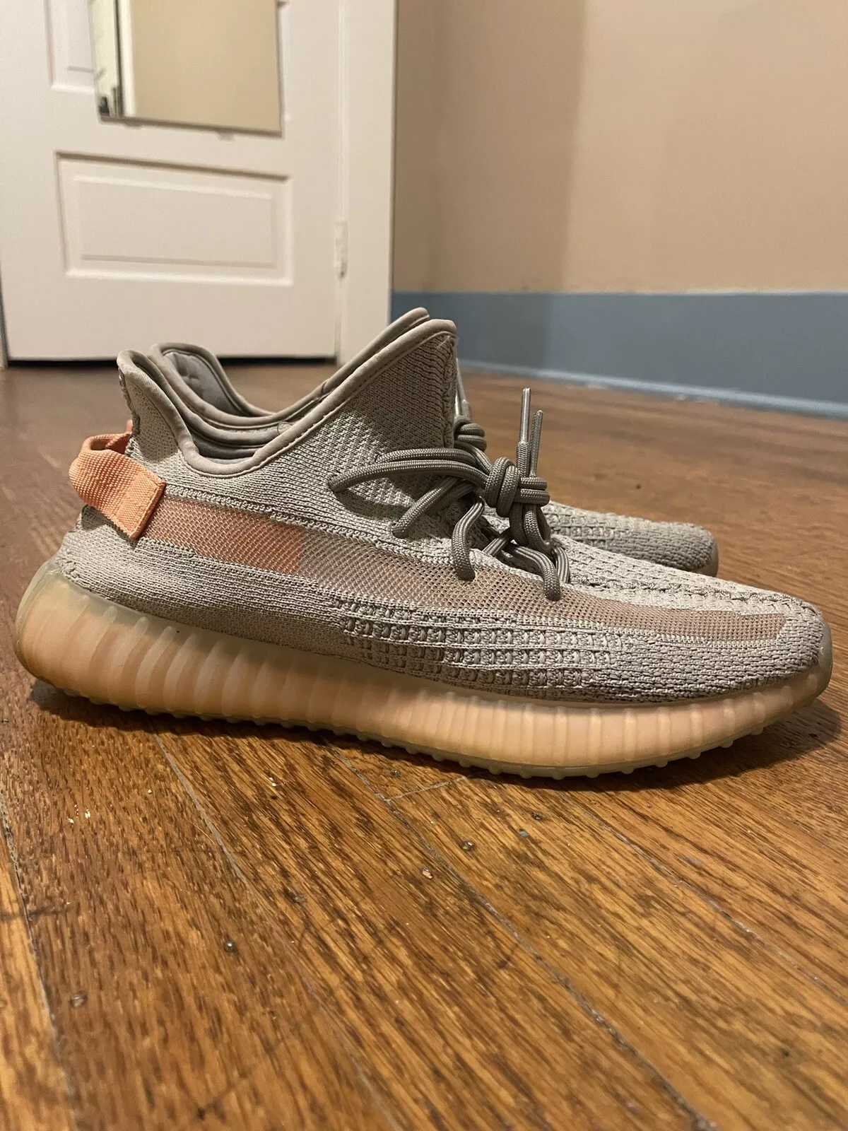AH Adidas Yeezy Boost 350 V2 “True Form” review Michaela 01