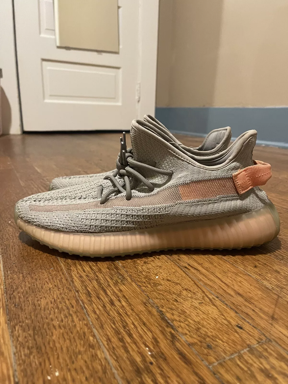 AH Adidas Yeezy Boost 350 V2 “True Form” review Michaela 02