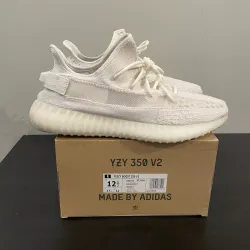 HK Adidas Yeezy Boost 350 V2 Bone review Casey 02