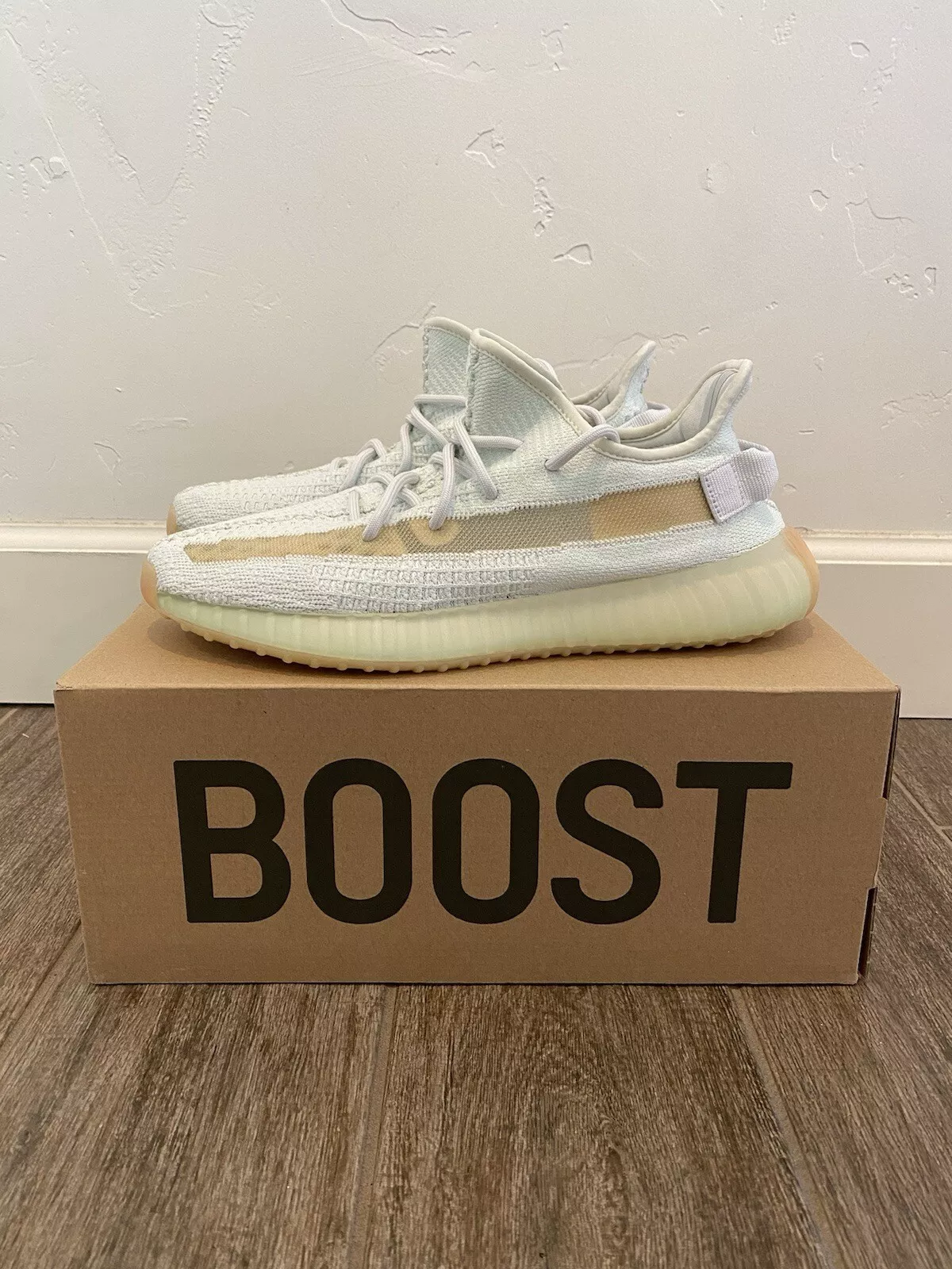 AH Adidas Yeezy Boost 350 V2“Hyperspace” review Stargate 11 01