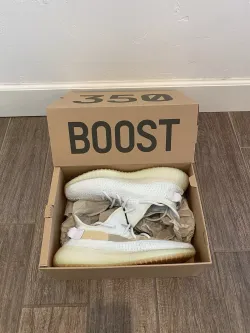 AH Adidas Yeezy Boost 350 V2“Hyperspace” review Stargate 11 02
