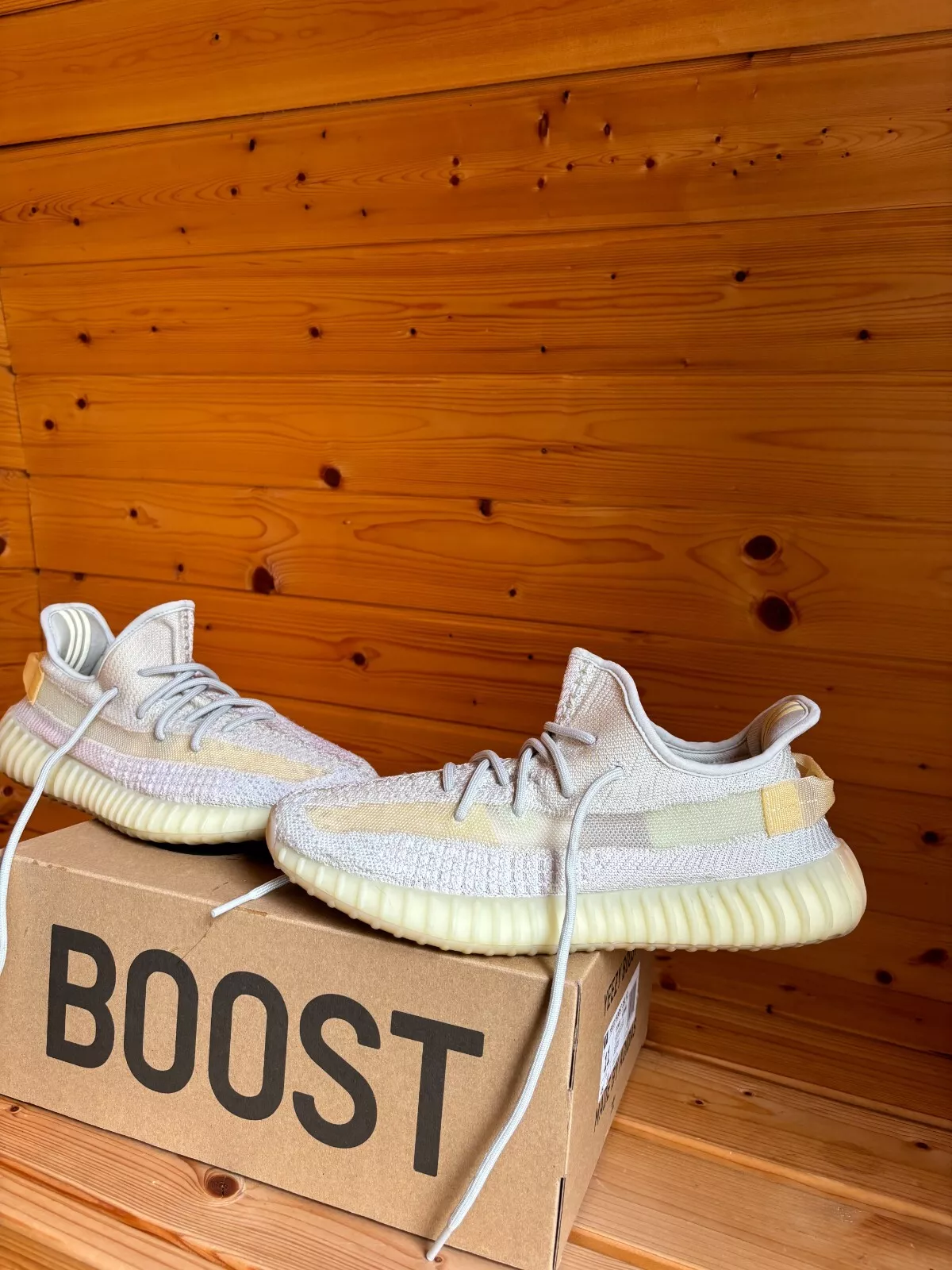 AH Adidas Yeezy Boost 350 V2“Hyperspace” review JOANNE P 01