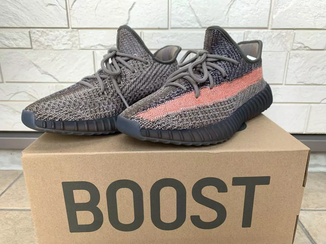 HK Adidas Yeezy Boost 350 V2  “Ash Stone review Angel M 01