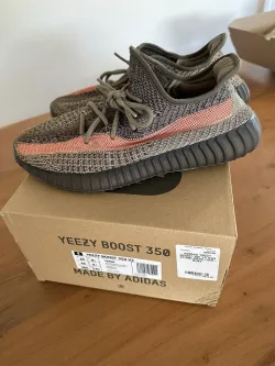 HK Adidas Yeezy Boost 350 V2  “Ash Stone review Danny Fixit 01