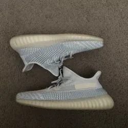 HK Adidas Yeezy Boost 350 V2 Cloud White review Jeanne 01